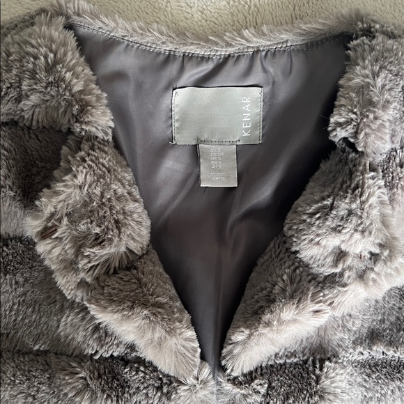 Faux fur jacket - Picture 3 of 8